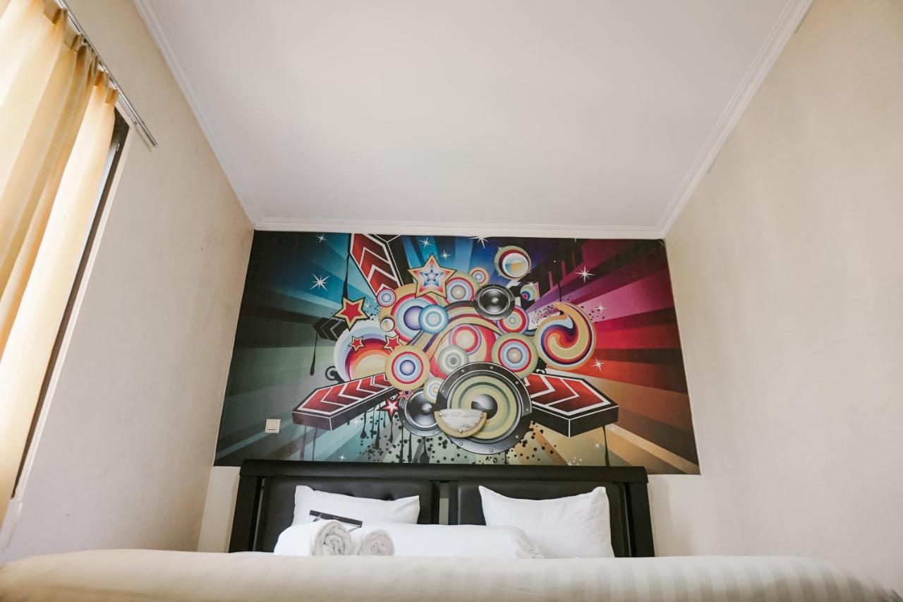 Votel Hotel Tulungagung Exterior photo